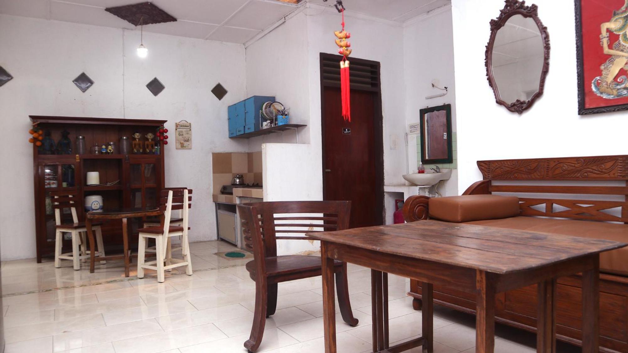 Budarno Homestay Kejayan Buitenkant foto