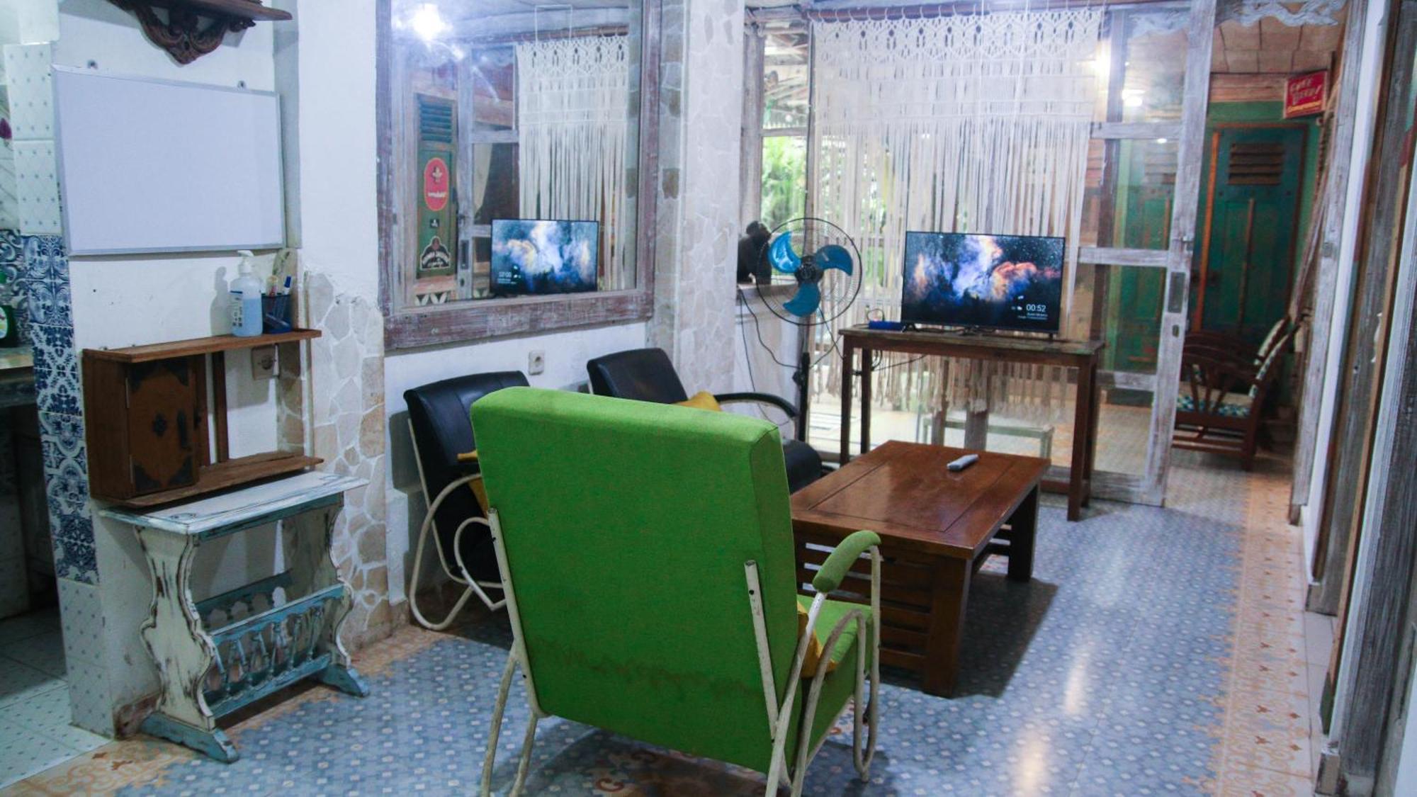 Budarno Homestay Kejayan Buitenkant foto